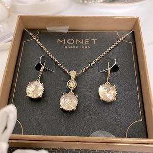 Beautiful Monet set